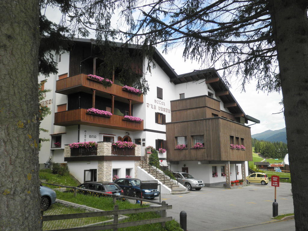 Hotel D'La Varda Di Topran D'Agata Paolo &C Sas Падола Экстерьер фото