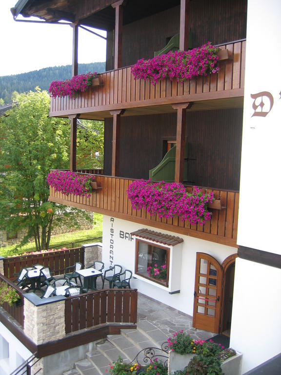 Hotel D'La Varda Di Topran D'Agata Paolo &C Sas Падола Экстерьер фото