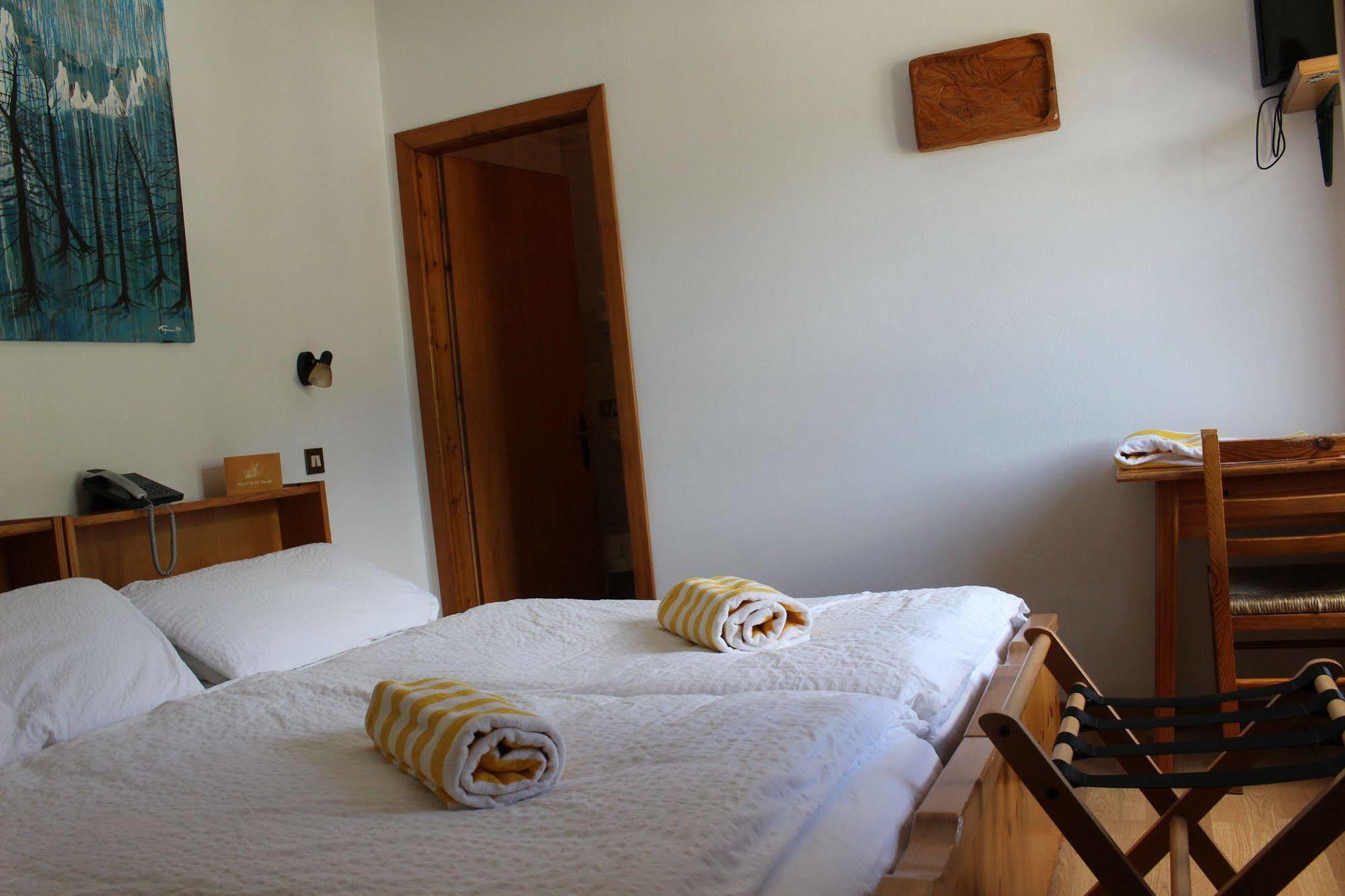 Hotel D'La Varda Di Topran D'Agata Paolo &C Sas Падола Экстерьер фото